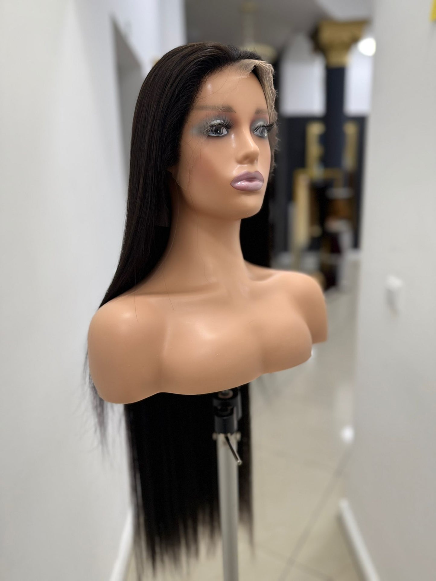 Sleek Bone straight with fronter