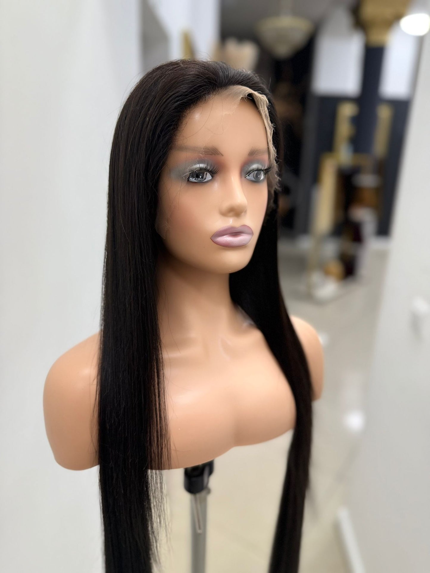 Sleek Bone straight with fronter