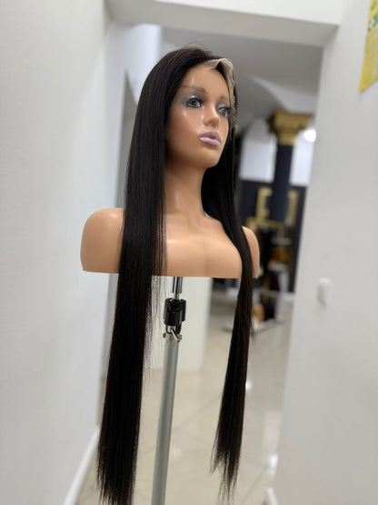 Sleek Bone straight with fronter